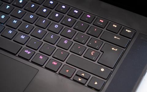 razer blade 15 2021 teclado espanol