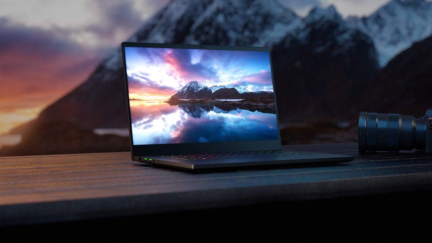 razer presenta primer laptop pantalla oled 240hz