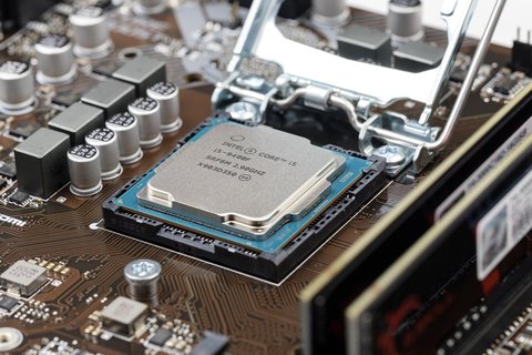 intel core ultra 9 4950k 28 nucleos