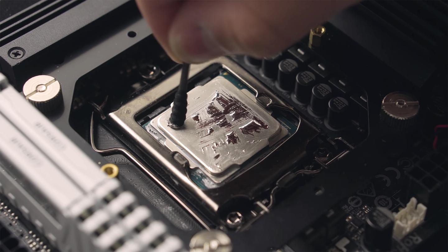 pasta termica vs metal liquido