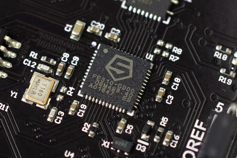 que es risc v