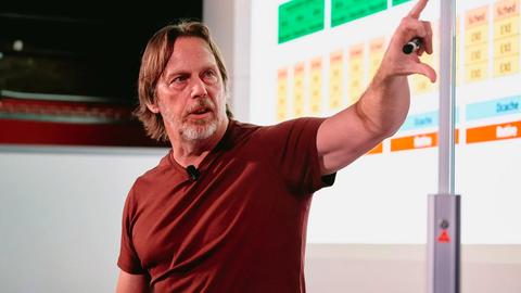 el padre de la arquitectura zen de a m d afirma que zen 5 ofrecerá enormes mejoras de rendimiento