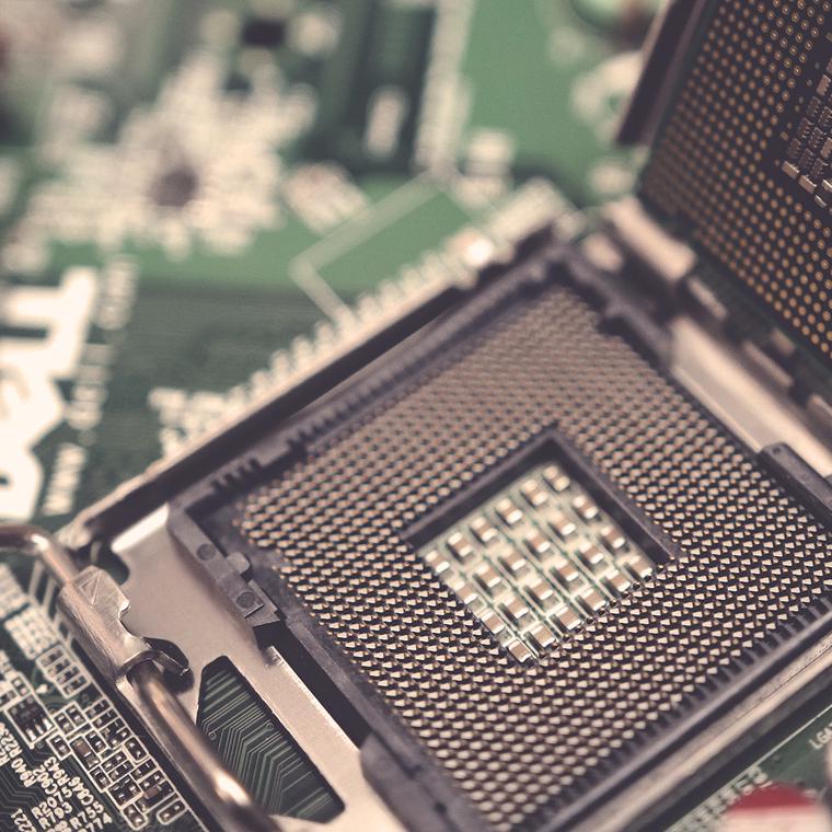 que es petaflops