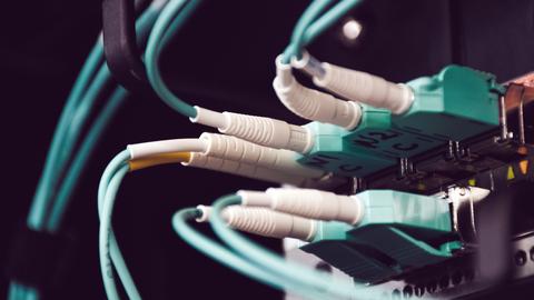¿ qué es un servidor proxy y cómo puede mejorar mi privacidad en internet?