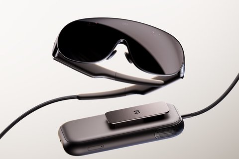 Meta VR Glasses con su unidad de procesamiento