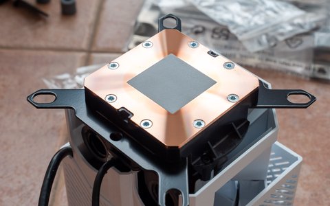 asus rog ryujin iii wb base detalle