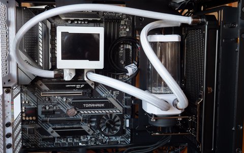 asus rog ryujin iii wb instalado