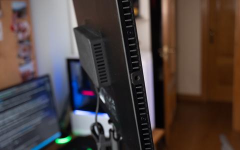 razer key light chroma agujeros