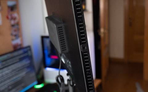 razer key light chroma agujeros