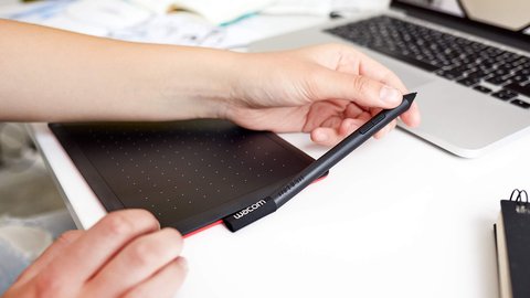 ¿ cómo funcionan los lápices digitalizadores sin batería?