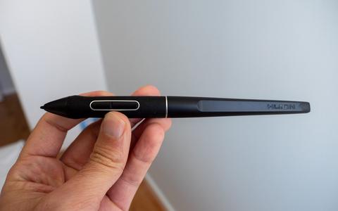 huion kamvas pro 16 2 5k detalle pen