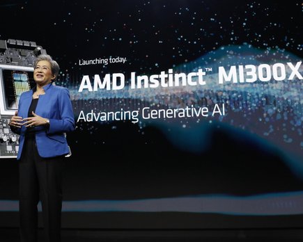 a m d admite que su acelerador de i a instinct m i300 x aún no puede superar al hopper h100 de nvidia