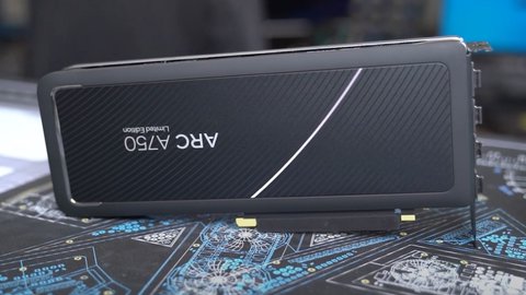 según el fabricante, la tarjeta gráfica dedicada intel arc a750 supera a la r t x 3060