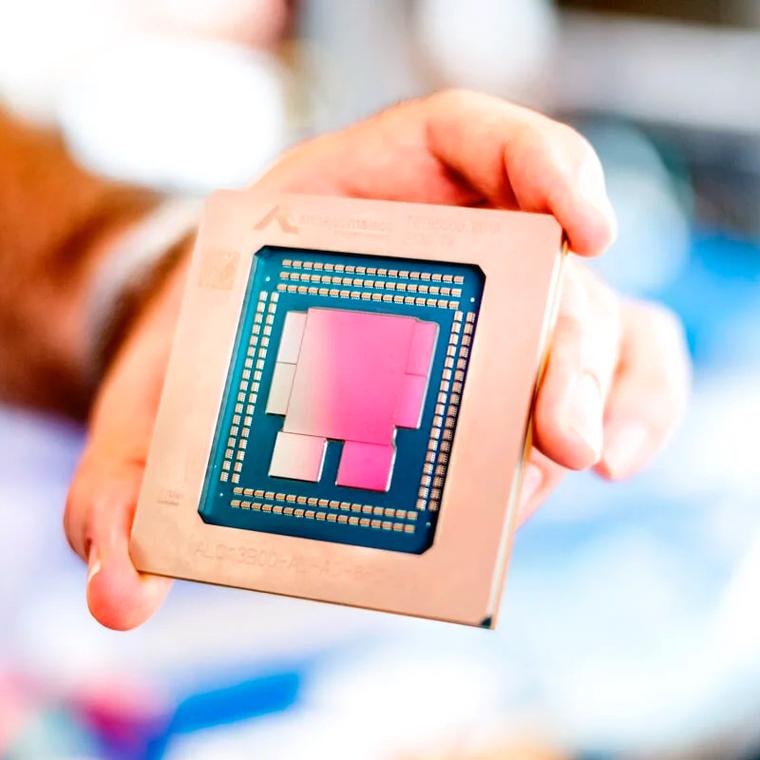 amazon presenta chips para ia superrapidos para competir con nvidia microsoft