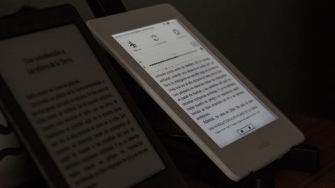 kindle paperwhite iluminacion