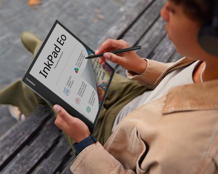 pocket book presenta el ink pad eo un dispositivo de lectura y de toma de notas digital con pantalla e ink a color de 10,3 pulgadas