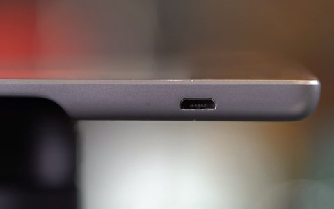 kindle oasis conector micro usb