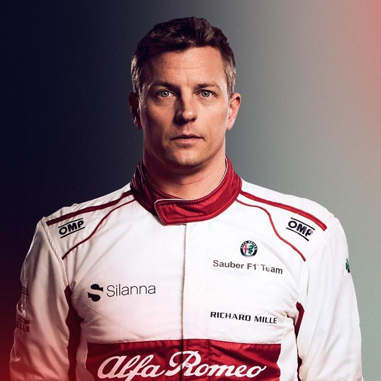 kimi raikkonen cree que fiestas le hacen ser mejor piloto