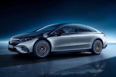 mercedes quiere acostumbrar clientes a funciones de pago