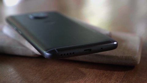 motorola moto g5s plus altavoz
