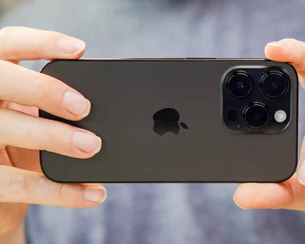 apple considera subir el precio del iphone 15