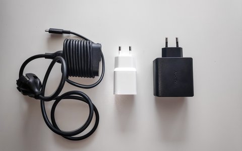 dimensiones aukey pa y10