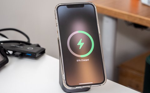 ugreen 100w gan mini magsafe power station