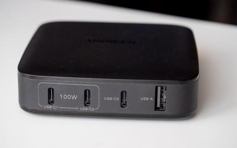 ugreen 100w usb c desktop charger puertos