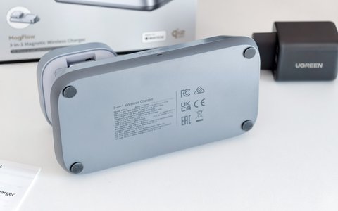 ugreen 3 in 1 magnetic charger 25w base