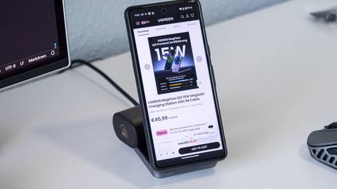 probamos el cargador u g r e e n mag flow qi2 15 w 2 en 1 para cargar el móvil y los auriculares a la vez