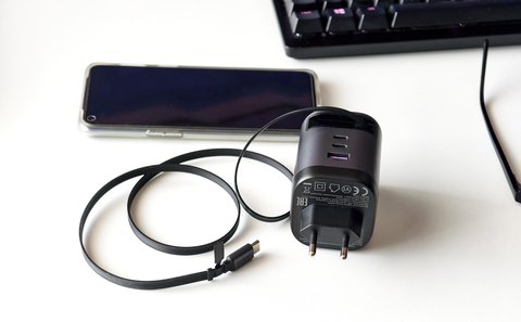 ugreen nexode 100w retractable ae 65587 detalle cable