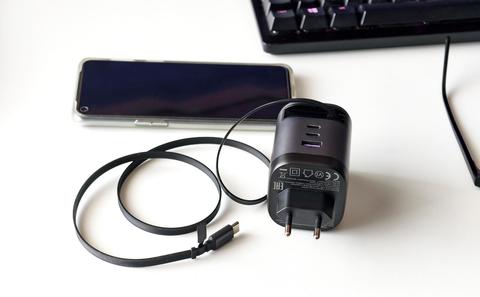 ugreen nexode 100w retractable ae 65587 detalle cable