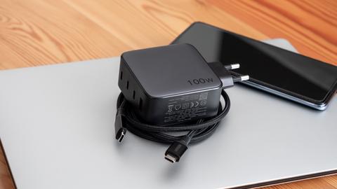 review del cargador u g r e e n nexode de 100 w