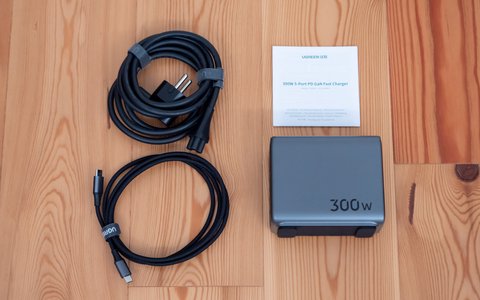 ugreen nexode 300w gan desktop charger accesorios