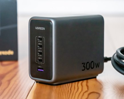 ugreen nexode 300w gan desktop charger