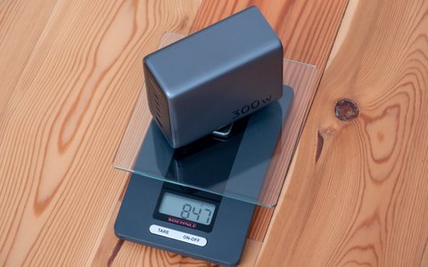 ugreen nexode 300w gan desktop charger peso