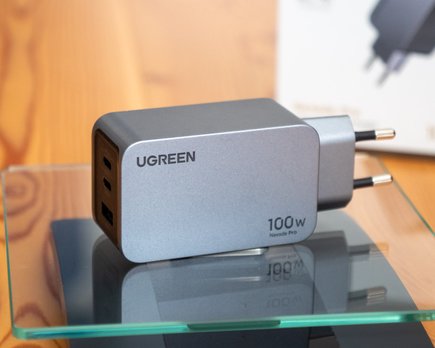 ugreen nexode pro 100w gan fast charger