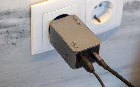 ugreen nexode pro 100w gan fast charger uso