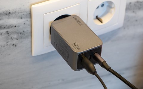 ugreen nexode pro 100w gan fast charger uso