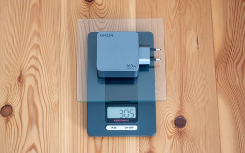 ugreen nexode pro 160w gan fast charger peso