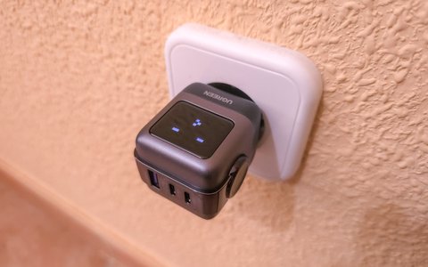ugreen nexode rg 65w charger cara