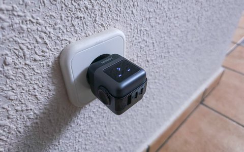 ugreen nexode rg 65w charger conectado