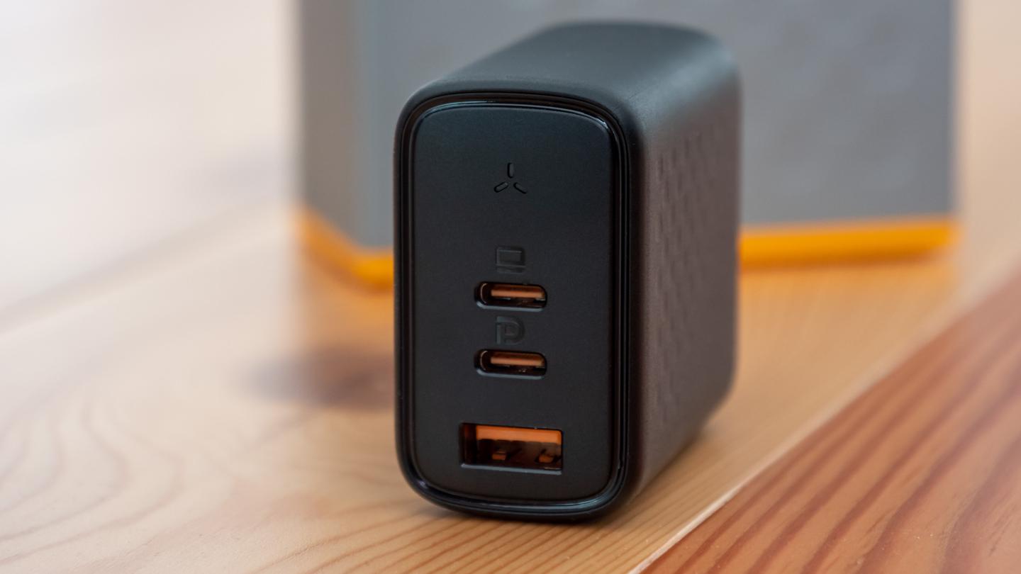 voltme revo 65w gan charger