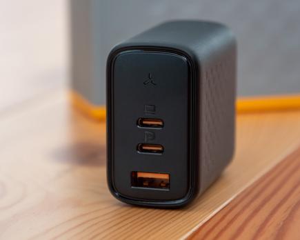 analizamos el cargador ga n v o l t m e revo 65 w (review en español)