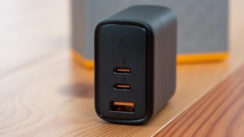 analizamos el cargador ga n v o l t m e revo 65 w (review en español)