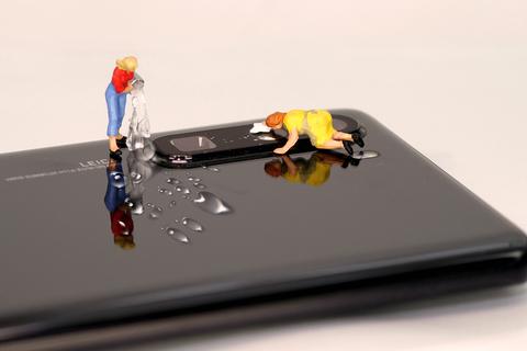 como limpiar desinfectar telefono movil
