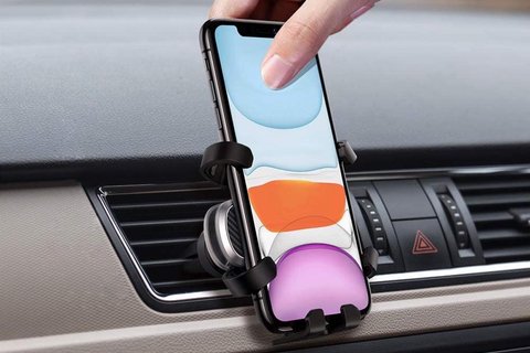 como tienen que ser soportes moviles coche en espana dgt