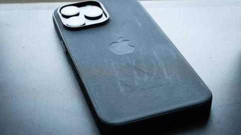 las nuevas fundas para i phone fine woven de apple acumulan muchas quejas, son propensas a los arañazos