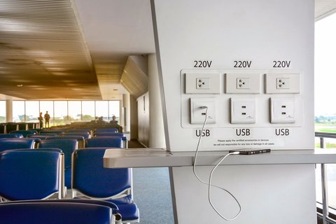 el fbi recomienda no cargar el telefono en las estaciones de carga publicas