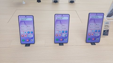 exynos 2700 vs snapdragon 8 elite gen 6